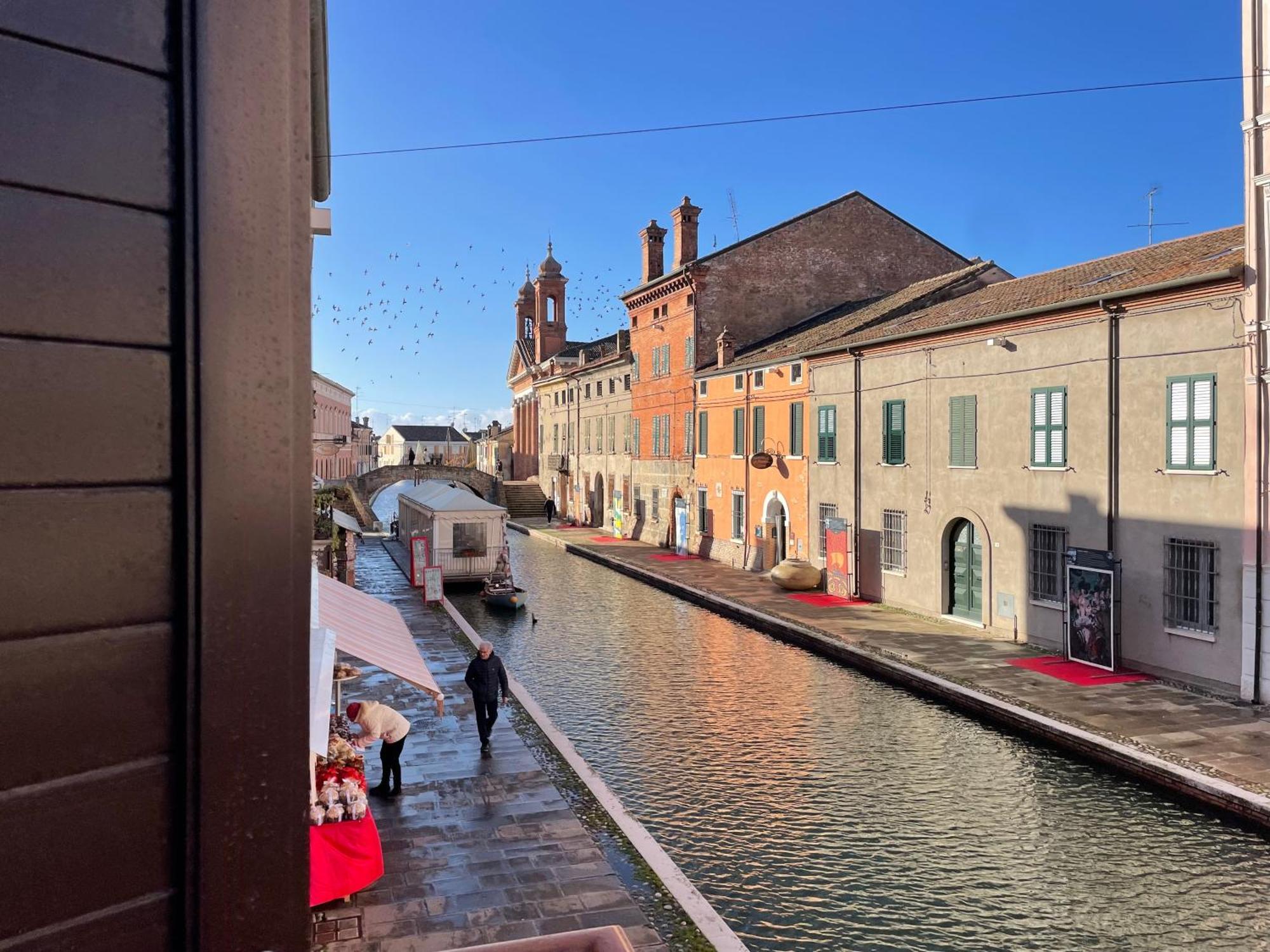 L'Encanto De Luna -Una Casa Autentica Comacchiese Comacchio Bagian luar foto