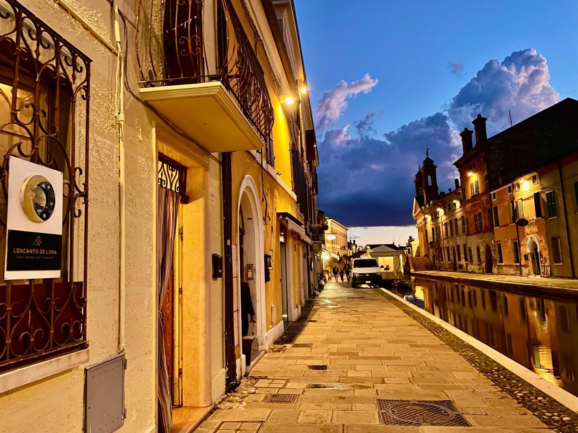 L'Encanto De Luna -Una Casa Autentica Comacchiese Comacchio Bagian luar foto